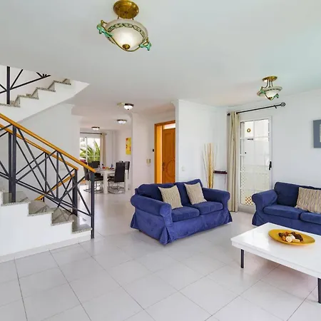 Arco Iris By 푸에르토 델 카르멘